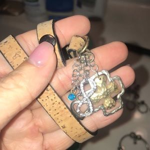 Fitbit charm bracelet connector